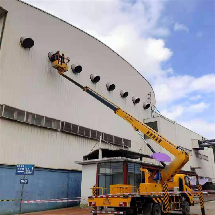 永州高空作业车出租服务：专业广告牌安装解决方案